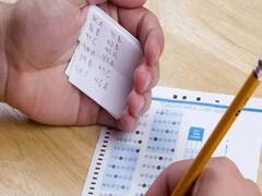 જૂનાગઢઃ બોર્ડની પરીક્ષાની નકલી રિસિપ્ટ અને પ્રશ્નપત્રો બનાવતો એક શખ્સ ઝડપાયો, જુઓ વીડિયો