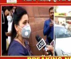 সংসদেও করোনা-আতঙ্ক, মাস্ক পরে সংসদে নভনীত কৌর