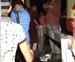 সেলিমপুর ঝুপড়িতে ভয়াবহ আগুন , প্রায় দেড় ঘন্টার চেষ্টায় নিয়ন্ত্রণে