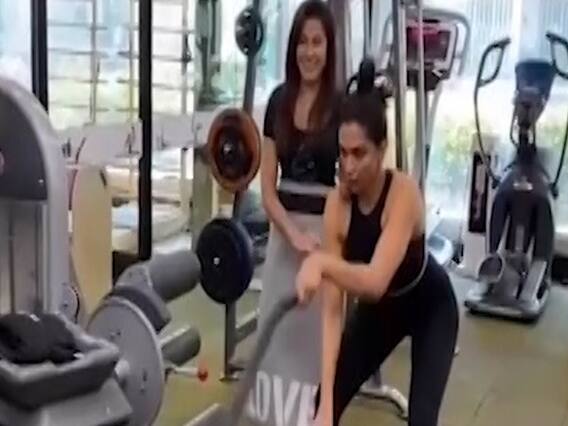 Deepika Padukone's fun exercise on Lungi dance