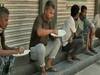Ground Report: Patna youth distributing food to poor