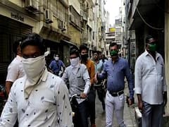 કોરોનાના કહેર વચ્ચે સુરતમાં કેટલાક હીરાના કારખાના ખુલ્યા, પોલીસે કરાવ્યા બંધ, જુઓ વીડિયો