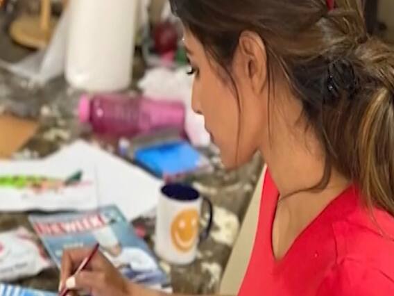 Mouni Roy enjoys self-quarantine with art & craft 