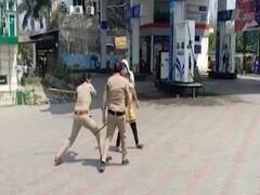 Mumbai: Police lathicharge lockdown violators