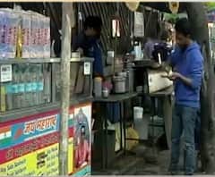 Uniform for Street Vendors | उघड्यावर खाद्यपदार्थ विकणाऱ्या फेरीवाल्यांना सरकार गणवेश आणि हॅन्डग्लोव्ज देणार