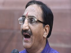 Coronavirus: केंद्रीय मंत्री Nishank ने विद्यार्थियों को दी सचेत रहने की सलाह; Vivek Tankha बोले- हाथ मिलाने से बचें 