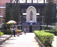 আইডিতে তেহট্টের আক্রান্তরা, কালোবাজারি রুখতে পথে মন্ত্রী - দেখুন এক ঝলকে আরও খবর