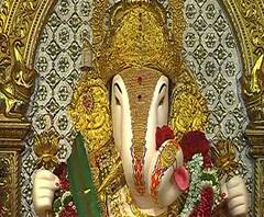 #CoronaEffect | कोरोनामुळे दगडूशेठ हलवाई मंदिरात शुकशुकाट, भाविकांची संख्या कमी