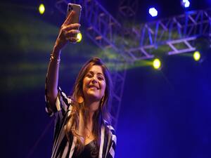 Covid-19 positive Kanika Kapoor's selfies may put many lives at risk | Panchnama (20.03.2020)
