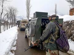 Kashmir के Anantnag में सुरक्षाबलों ने चार आतंकियों को मार गिराया