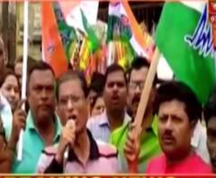 ‘বাংলার গর্ব মমতা’ কর্মসূচি ঘিরে ক্যানিংয়ে তৃণমূলের গোষ্ঠীদ্বন্দ্ব, কাঠগড়ায় দলীয় বিধায়ক, পথ অবরোধ