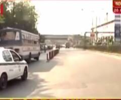 দেখুন: করোনা ত্রাসে শুনশান সদাব্যস্ত দমদম বিমানবন্দরের একনম্বর গেট এলাকা