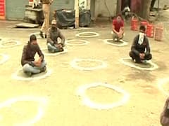 Jammu: Police taught lesson of social distancing to violators