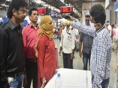 રાજકોટ રેલવે વિભાગની ઘોર બેદરકારી, બહારથી આવતાં લોકોનું નથી થતું થર્મલ સ્ક્રીનિંગ, જુઓ વીડિયો