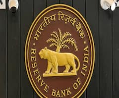 করোনার জেরে ৩ মাস ইএমআই স্থগিতের অনুমতি আরবিআই-এর 