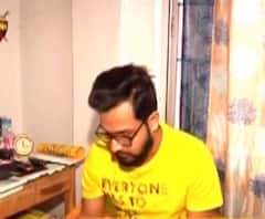 করোনা আতঙ্ক: হুগলির পাণ্ডুয়া থেকে সৌদিতে গিয়ে আটকে যাদবপুরের পড়ুয়ার পরিবার