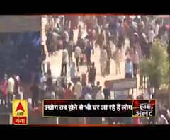 Corona Virus: दिल्ली-मुंबई रेलवे स्टेशन पर भारी भीड़