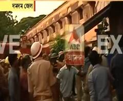 বিকট শব্দ, পাথরবৃষ্টি, কারারক্ষী-বন্দি সংঘর্ষে রণক্ষেত্র দমদম সংশোধনাগার