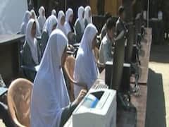 Jammu Kashmir: सेना का सराहनीय काम, Sonamarg के सरकारी स्कूल को दिए 5 कंप्यूटर, बच्चे हुए खुश