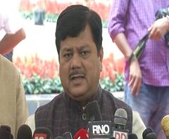 CoronaVirus Outbreak | मुख्यमंत्र्यांनी राज्यातील नागरिकांना आश्वस्त करावं : प्रवीण दरेकर 