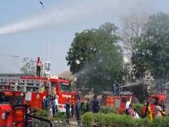 ગાંધીનગરઃ કોરોનાના ત્રણ કેસ સામે આવતાં તંત્ર જાગ્યું, બસ સ્ટેન્ડને કરાયું સેનેટાઇઝ, જુઓ વીડિયો