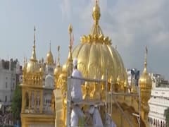 स्वर्ण मंदिर की बढ़ाई जा रही चमक, बर्मिंघम से आए 40 सेवादार