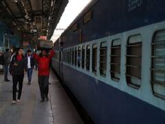 25 मार्च तक ट्रेन सेवा बंद हो सकती है: सूत्र