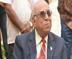 অতি সঙ্কটজনক পি কে বন্দ্যোপাধ্যায়, হাসপাতালে পৌঁছলেন ক্রীড়ামন্ত্রী অরূপ বিশ্বাস 