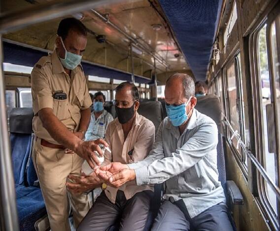 Best Bus | मुंबईत बेस्टच्या तब्बल 50 टक्के बस रस्त्यावर, बस धावत असल्याने लोकांचीही गर्दी