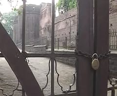 Shaniwar Wada Closed | पुण्यातील शनिवारवाड्याच्या प्रवेशद्वारांना टाळं | ABP Majha