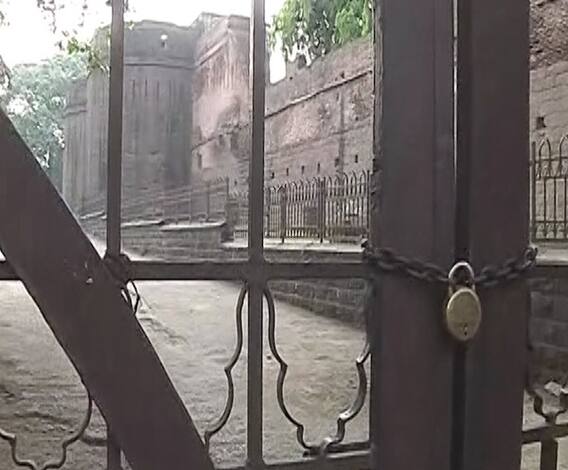 Shaniwar Wada Closed | पुण्यातील शनिवारवाड्याच्या प्रवेशद्वारांना टाळं | ABP Majha