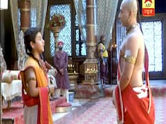 Tenali Rama asked to cut the Queen in two parts without harming her