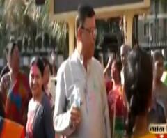 রঙের উৎসবে মাতলেন মেয়র পারিষদ তারক সিংহ