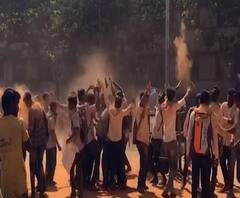 HSC Exam Celebration | बारावीची बोर्डाची परीक्षा संपल्याने हलगीच्या ठेक्यावर विद्यार्थ्यांचा डान्स, रंगांचीही उधळण