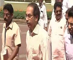 Coronavirus | कोरोनाच्या पार्श्वभूमीवर मुख्यमंत्री उद्धव ठाकरेंची आढावा बैठक | ABP Majha