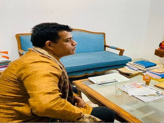 BJP सांसद Ravi Kishan ने कहा, 'ये एकांत में रहने का समय है'