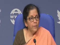 Lock Down: गरीबों को अगले 3 महीने तक मुफ्त गेहूं, चावल, दाल, गैस समेत कई बड़े एलान, देखिए वित्त मंत्री की प्रेस कॉन्फ्रेंस