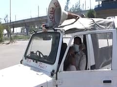 Lockdown: लगातार अनाउंसमेंट के जरिए Delhi Police कर रही लोगों को जागरुक, अपने घर से ना निकलने की अपील