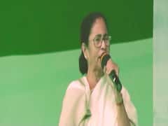 ममता बनर्जीं बोलीं- दिल्ली हिंसा दबाने के लिए कोरोना की खबर | Top 20