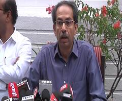 CM on #Coronavirus | सर्वधर्मियांच्या प्रार्थनास्थळांवर भाविकांची गर्दी टाळा, धार्मिक उत्सव बंद करा - मुख्यमंत्री