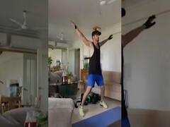 Actor Arjun Bijlani shares fun workout video with son 