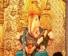 Coronavirus Effect | पुण्यात भाविकांनाही कोरोनाची धास्ती, दगडूशेठ गणपती मंदिरात तुरळक गर्दी