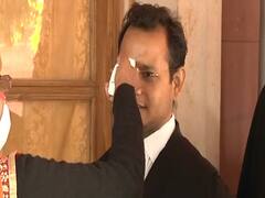 Coronavirus: Supreme Court में एहतियाती उपाय, हर व्यक्ति की थर्मल स्क्रीनिंग,गेट पर रखा गया सैनिटाइजर 