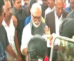 Coronavirus | गर्दी न करण्याच्या शासनाच्या आवाहनाला छगन भुजबळ, चंद्रकांत पाटलांकडून हरताळ