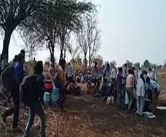 Corona Speacial Report | देशात लॉकडाऊनमुळे अनेक राज्यातील सीमांवर नागरिक अडकले