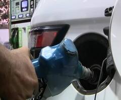 Petrol Diesel price hike | पेट्रोल-डिझेलच्या उत्पादन शुल्कात 3 रुपयांनी वाढ, केंद्र सरकारचा निर्णय