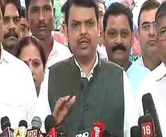 Opposition on Loan Waiver | शेतकरी कर्जमाफीच्या मुद्द्यावरून भाजपचा सभात्याग, फडणवीसांचा सरकारवर हल्लाबोल