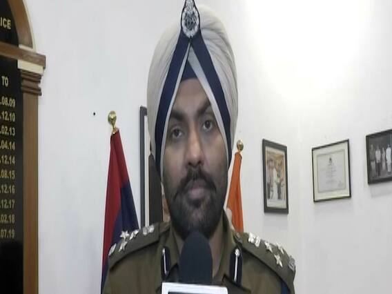 Delhi police detain few people for spreading rumors of violence 