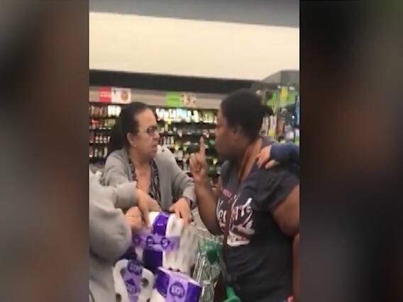 Coronavirus pandemic: People fight over toilet paper | Matrabhumi (16.03.2020)