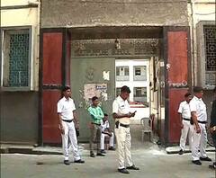 Reporter Stories: বেনিয়াপুকুরে উচ্চমাধ্যমিক পরীক্ষার্থীর দুর্ঘটনা, চিকিৎসার পর পুলিশি তৎপরতায় পরীক্ষাকেন্দ্রে